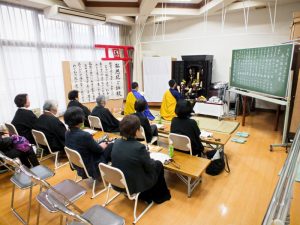 春の彼岸法要のようす