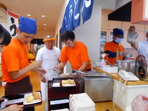 うどん作り指導